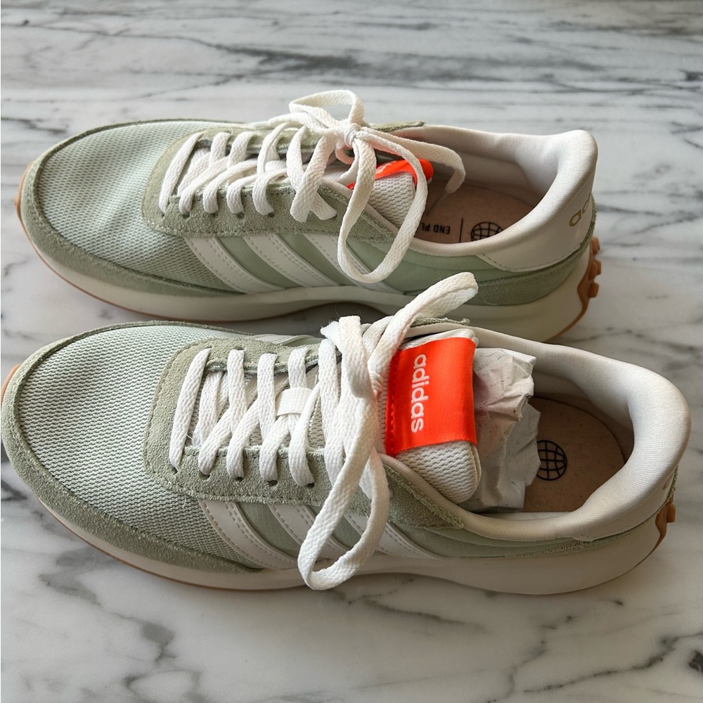 Adidas Women’s Light Green Run 70s Sneakers